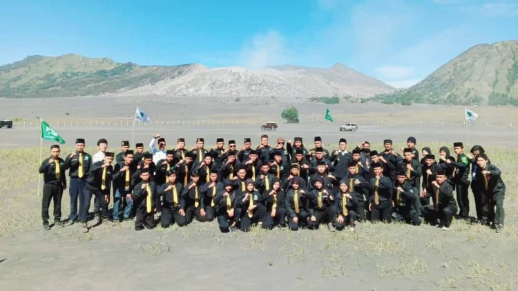 Pasukan Inti Pagar Nusa gelar diklat di Gunung Bromo