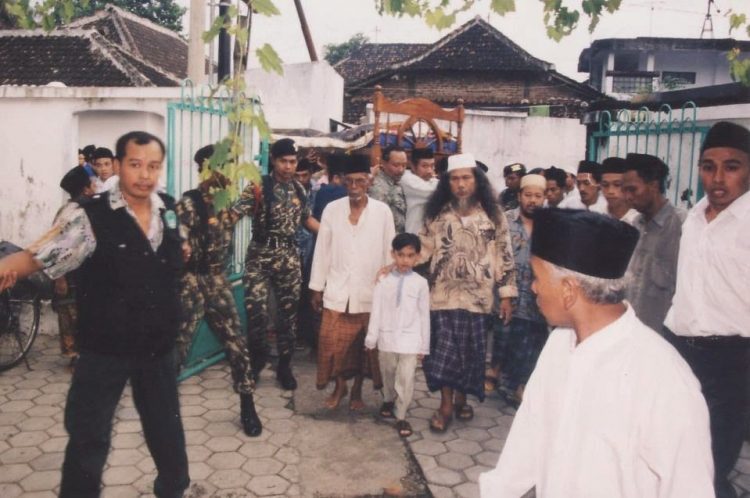 Kelembutan Hati Gus Maksum, Preman Paling Ditakuti di Jawa Timur Takluk