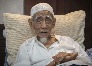 Kisah Mbah Maimoen Zubair Tentang Keramatnya Nahdlatul Ulama