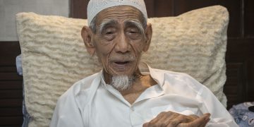 Kisah Mbah Maimoen Zubair Tentang Keramatnya Nahdlatul Ulama