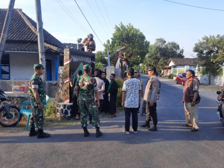 Pagar Nusa Ranting Rowoharjo Bongkar Sendiri Tugu Pencak Silat, Kapolres Nganjuk Beri Apresiasi
