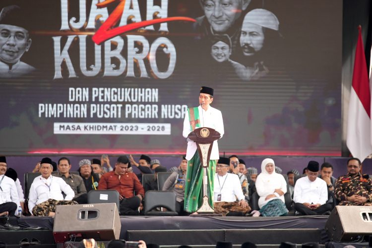 Foto Ijazah Kubro dan Pengukuhan Pimpinan Pusat Pagar Nusa