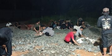 Pagar Nusa Ranting Pulau Laut Timur Kotabaru Lakukan Giat Bersih Masjid dan Pondok Pesantren