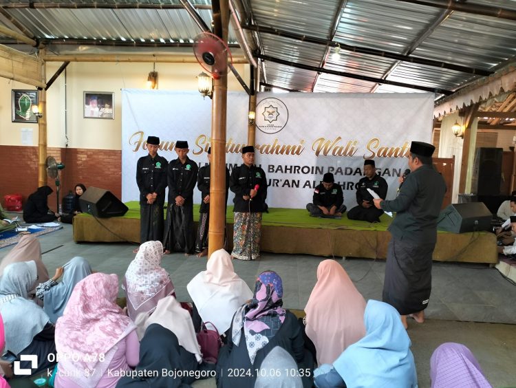 Pengurus Pagar Nusa Rayon Ponpes Tahfidzil Qur'an Al Bahroin Padangan Resmi Dilantik